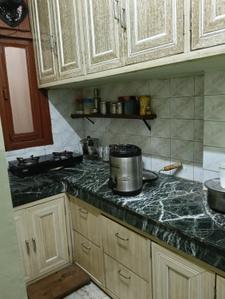 Kitchen Image of 450 Sq.ft 2 BHK Builder Floor for sale in Pandav Nagar New Delhi for Rs. 2900000