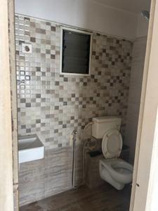 Bathroom Image of 2200 Sq.ft 3 BHK Apartment / Flat for rent in Fortune Life Style Royale, Balitha Vapi for Rs. 30000
