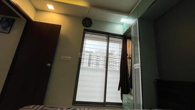 Bedroom Image of 700 Sq.ft 2 BHK Apartment / Flat for sale in Runwal Eirene, Thane West Thane for Rs. 11000000