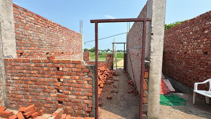 Kaazi Sarai Main Image 1