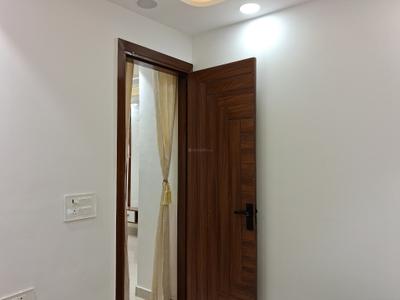 Bedroom Image of 700 Sq.ft 2 BHK Builder Floor for rent in Dwarka Mor New Delhi for Rs. 20500