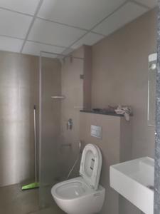 Common Bathroom Image of 1500 Sq.ft 3 BHK Apartment / Flat for rent in Runwal The Central Park, Chinchwad Pune for Rs. 46000