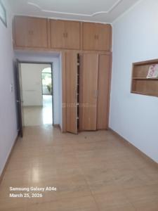 Bedroom Image of 850 Sq.ft 2 BHK Builder Floor for rent in Janakpuri New Delhi for Rs. 26000