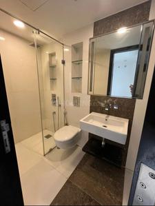 Bathroom Image of 1500 Sq.ft 3 BHK Apartment / Flat for sale in Lodha Enchante, Sion Mumbai for Rs. 48000000