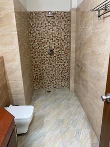 Bathroom Image of Urbanroomz Boys PG nearby Sector 32 in Sector 39, Gurgaon