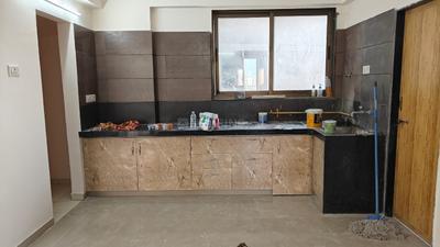 Kitchen Image of 1250 Sq.ft 2 BHK Apartment / Flat for rent in Rushabhdev Sharan Circle Homes, Chandkheda Ahmedabad for Rs. 19500