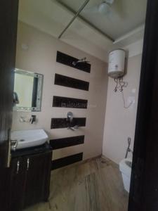 Bathroom Image of 1800 Sq.ft 3 BHK Builder Floor for rent in Big Block Builder Floor, Sector 46 Gurgaon for Rs. 45000