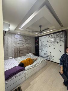Bedroom Image of 2900 Sq.ft 5 BHK Duplex for sale in Anand Vihar New Delhi for Rs. 50000000