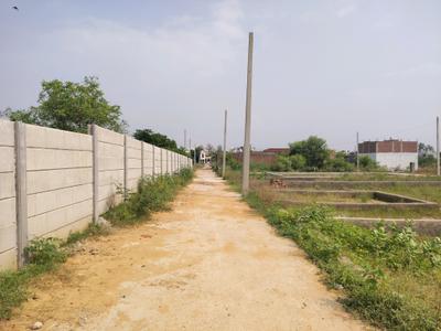 Image of 900 Sq.ft Residential Plot / Land for sale in Tilpata Karanwas, Greater Noida for Rs. 2500100