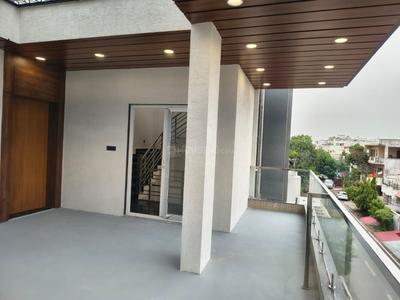 Balcony Image of 7200 Sq.ft 5 BHK Independent House for sale in Gomti Nagar Lucknow for Rs. 55000009