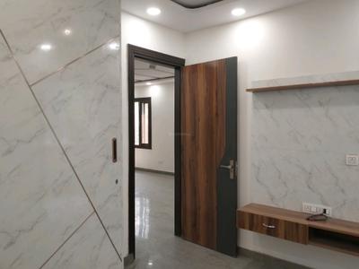 Bedroom Image of 1100 Sq.ft 3 BHK Builder Floor for sale in Shalimar Bagh New Delhi for Rs. 21000000