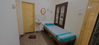 Bedroom Image of 1200 Sq.ft 2 BHK Builder Floor for rent in Maruthi Sevanagar Bengaluru for Rs. 26100