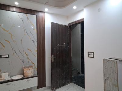 Living Room Image of 800 Sq.ft 2 BHK Apartment / Flat for sale in H And S Shivalik Tower 2, Sector 73 Noida for Rs. 3400000