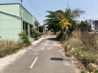 G Square Pristine Plot View 2