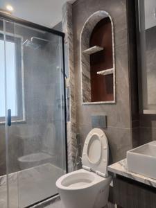 Bathroom Image of 3600 Sq.ft 4.5 BHK Builder Floor for rent in South City Floors 1, Sector 41 Gurgaon for Rs. 165000