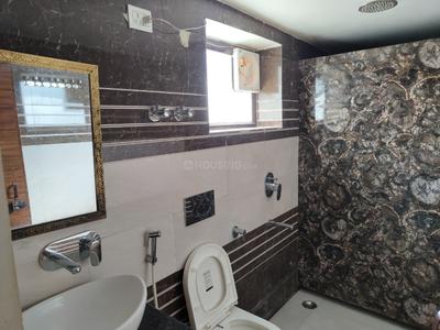 Bathroom Image of 800 Sq.ft 2 BHK Independent House for rent in Girdharpur Mathura for Rs. 9500