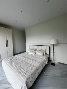 Bedroom Image of 2520 Sq.ft 4 BHK Apartment / Flat for sale in Bandra West Mumbai for Rs. 150000000