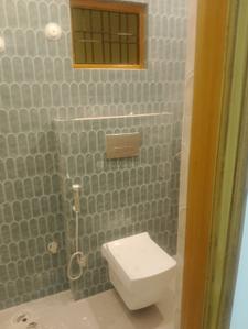 Bathroom Image of 1600 Sq.ft 2 BHK Independent House for sale in Gomti Nagar Lucknow for Rs. 7500000