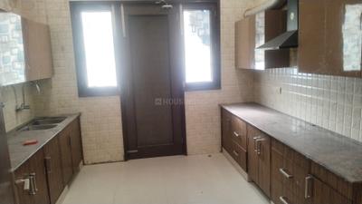 Kitchen Image of 2200 Sq.ft 3 BHK Builder Floor for rent in Sector 50 Gurgaon for Rs. 75000