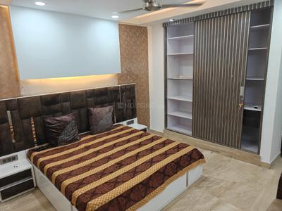 Bedroom Image of 1950 Sq.ft 3 BHK Builder Floor for rent in Model Town New Delhi for Rs. 100000