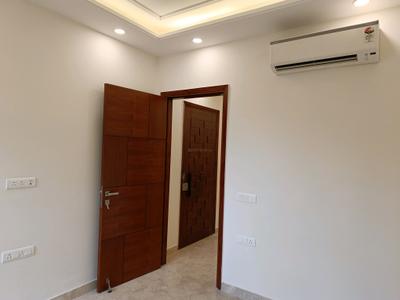 Bedroom Image of 1125 Sq.ft 3 BHK Builder Floor for sale in RWA Saket Block J, Saket New Delhi for Rs. 37500000