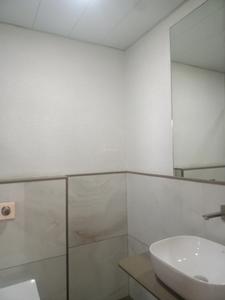 Common Bathroom Image of 1200 Sq.ft 2 BHK Apartment / Flat for rent in Pride Purple Ruby Park, Wakad Pune for Rs. 40000