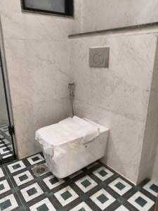 Common Bathroom Image of 2250 Sq.ft 2.5 BHK Independent House for sale in Sector 4 Gurgaon for Rs. 60000000