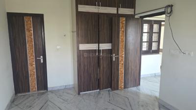 Bedroom Image of 1500 Sq.ft 1.5 BHK Builder Floor for rent in Hiran Magri Udaipur for Rs. 10000