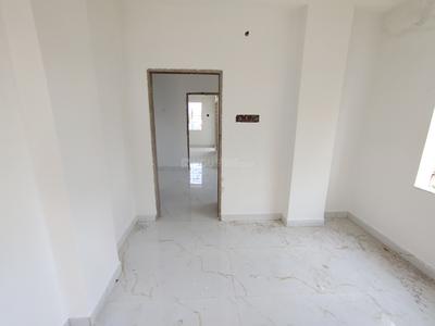 Bedroom Image of 700 Sq.ft 2 BHK Apartment / Flat for sale in South Dum Dum Kolkata for Rs. 3150000