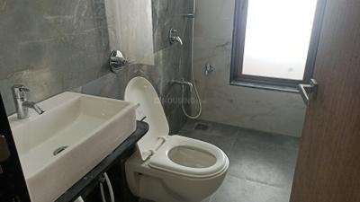 Image of 750 Sq.ft 2 BHK Apartment / Flat for rent in Kasarvadavali, Thane for Rs. 27000
