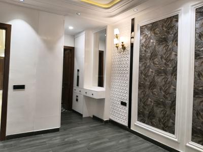 Bedroom Image of 2400 Sq.ft 3 BHK Builder Floor for sale in Palam Vihar Gurgaon for Rs. 31000000
