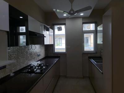 Kitchen Image of 2250 Sq.ft 3 BHK Builder Floor for rent in DLF Alameda, Sector 71 Gurgaon for Rs. 70000