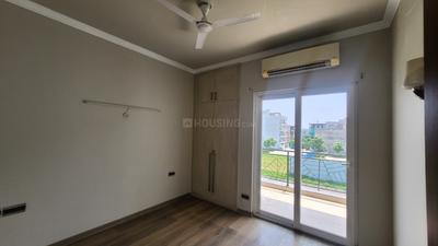 Bedroom Image of 1230 Sq.ft 2.5 BHK Builder Floor for sale in Central Park Flower Valley, Sector 33 Sohna for Rs. 14500000