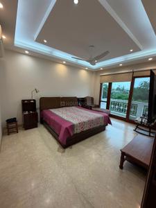 Bedroom Image of 2800 Sq.ft 3 BHK Builder Floor for rent in New Friends Colony New Delhi for Rs. 350000