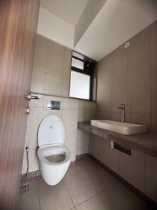 Image of 1000 Sq.ft 2 BHK Apartment / Flat for sale in Shapoorji Pallonji Vicinia, Powai, Mumbai for Rs. 22000000