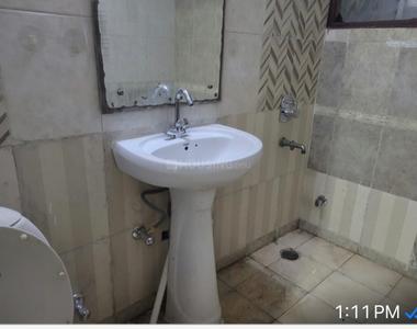 Bathroom Image of 2300 Sq.ft 4 BHK Apartment / Flat for sale in Niho Jasmine Scottish Garden, Indirapuram Ghaziabad for Rs. 22500000