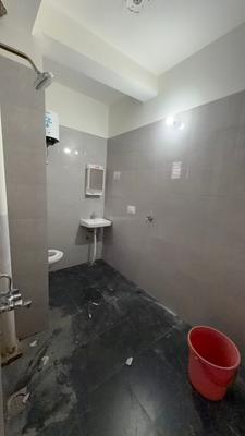 Bathroom Image of 800 Sq.ft 1 BHK Apartment / Flat for rent in Sector 39 Gurgaon for Rs. 26499