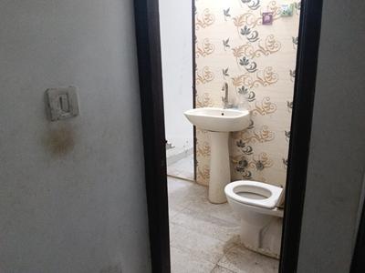 Bathroom Image of 1250 Sq.ft 2 BHK Builder Floor for rent in Ashiyana Lucknow for Rs. 12000