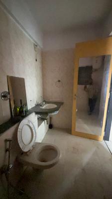 Vanashree Apartment Bathroom Two 4