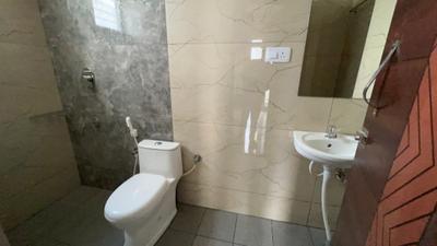 Bathroom Image of 550 Sq.ft 1 BHK Apartment / Flat for rent in Whitefield Bengaluru for Rs. 25000