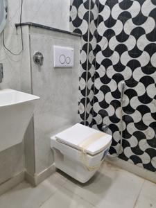 Common Bathroom One Image of 400 Sq.ft 1 BHK Apartment / Flat for sale in Razapur Khurd New Delhi for Rs. 2250000