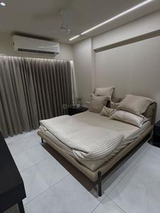 Bedroom Image of 2000 Sq.ft 3 BHK Apartment / Flat for rent in Lokhandwala Minerva, Worli Mumbai for Rs. 420000
