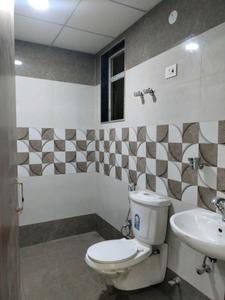 Common Bathroom Image of 525 Sq.ft 1 BHK Builder Floor for sale in Sector 102 Noida for Rs. 3400000