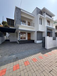 Image of 2000 Sq.ft 4 BHK Villa for sale in Aluva, Kochi for Rs. 8500000