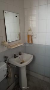 Bathroom Image of 1625 Sq.ft 3.5 BHK Apartment / Flat for rent in Sector 99 Noida for Rs. 32000