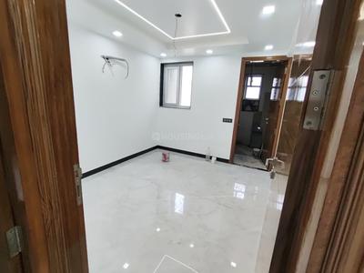 Hall Image of 2400 Sq.ft 4 BHK Apartment / Flat for rent in Hare Krishna Apartment, Bharat Vihar New Delhi for Rs. 55000