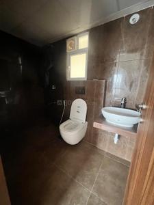 Image of 1000 Sq.ft 2 BHK Apartment / Flat for rent in Oxy Beaumonde, Viman Nagar, Pune for Rs. 70000