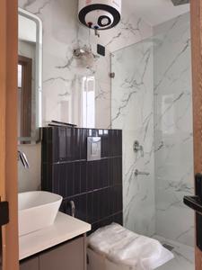 Common Bathroom Image of 2200 Sq.ft 4 BHK Builder Floor for sale in Sector 57 Gurgaon for Rs. 37900000