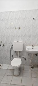 Bathroom Image of 745 Sq.ft 3 BHK Apartment / Flat for sale in Shree Homes, Sector 45 Faridabad for Rs. 6000000