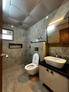 Bathroom Image of 1380 Sq.ft 3 BHK Apartment / Flat for sale in Adyar Chennai for Rs. 25500000